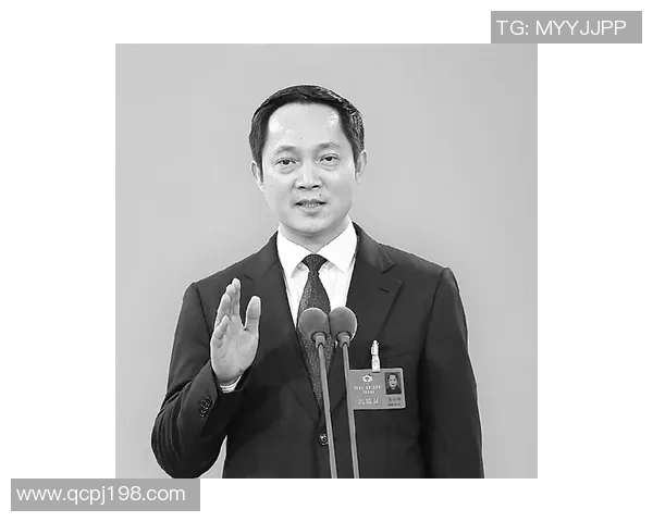 王强畅谈英雄联盟成长之路与未来展望的深度专访